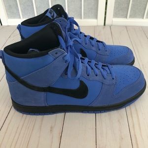 Men’s Nike Sneakers ( NWOT)